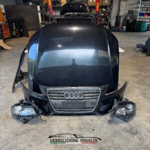 Musata anteriore nera Audi A4 B8  2.0 TDI con fari led Bi-Xenon